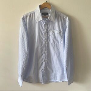3/$30💚West Coast mens white and baby blue pinstripe dress shirt size medium